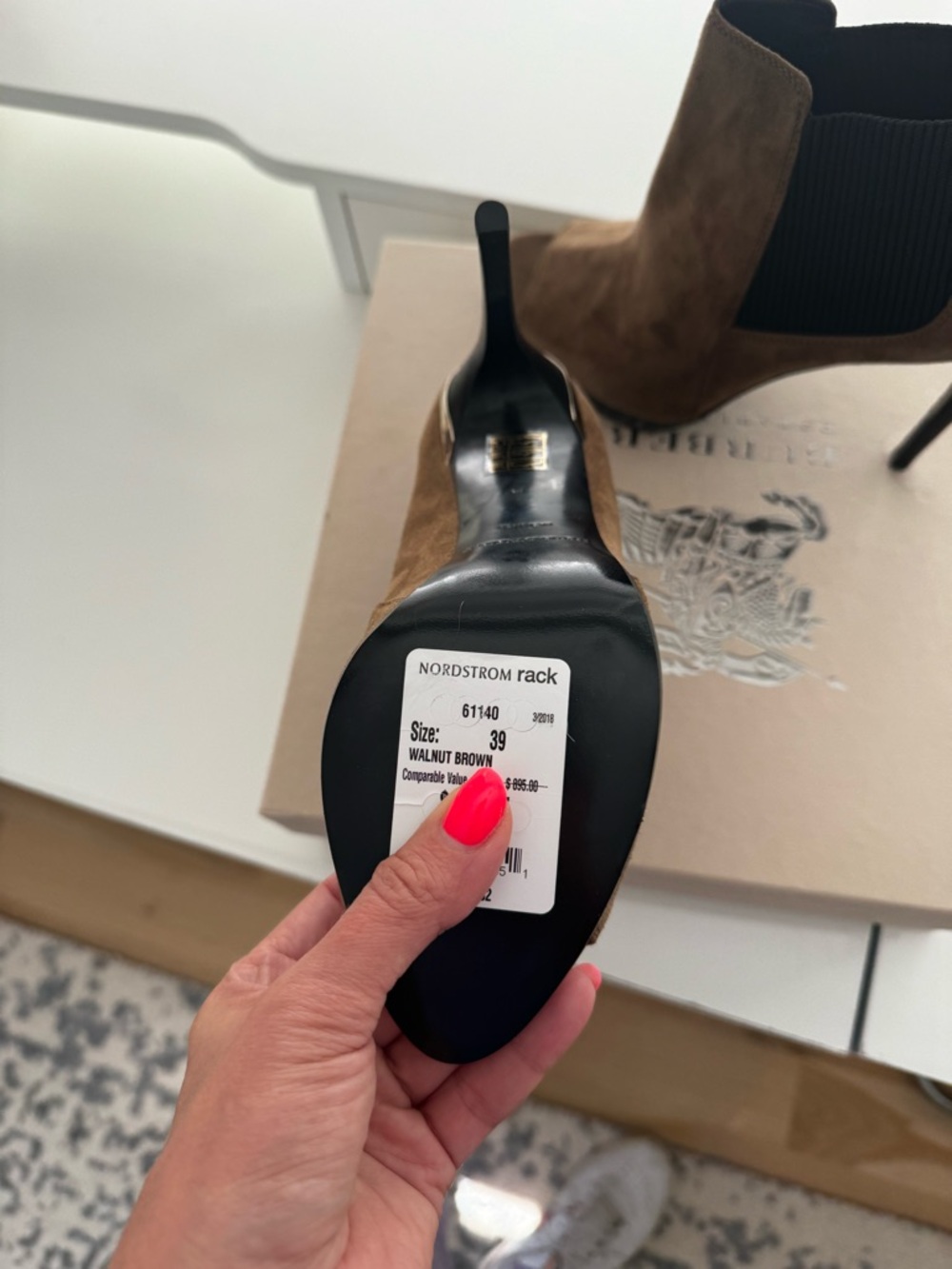 NIB Burberry Harbourne Suede Peep Toe Ankle Boots EU 39 Walnut Brown - Picture 11 of 11